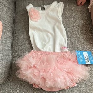RuffleButts 0-3 Mo Baby Girl Outfit